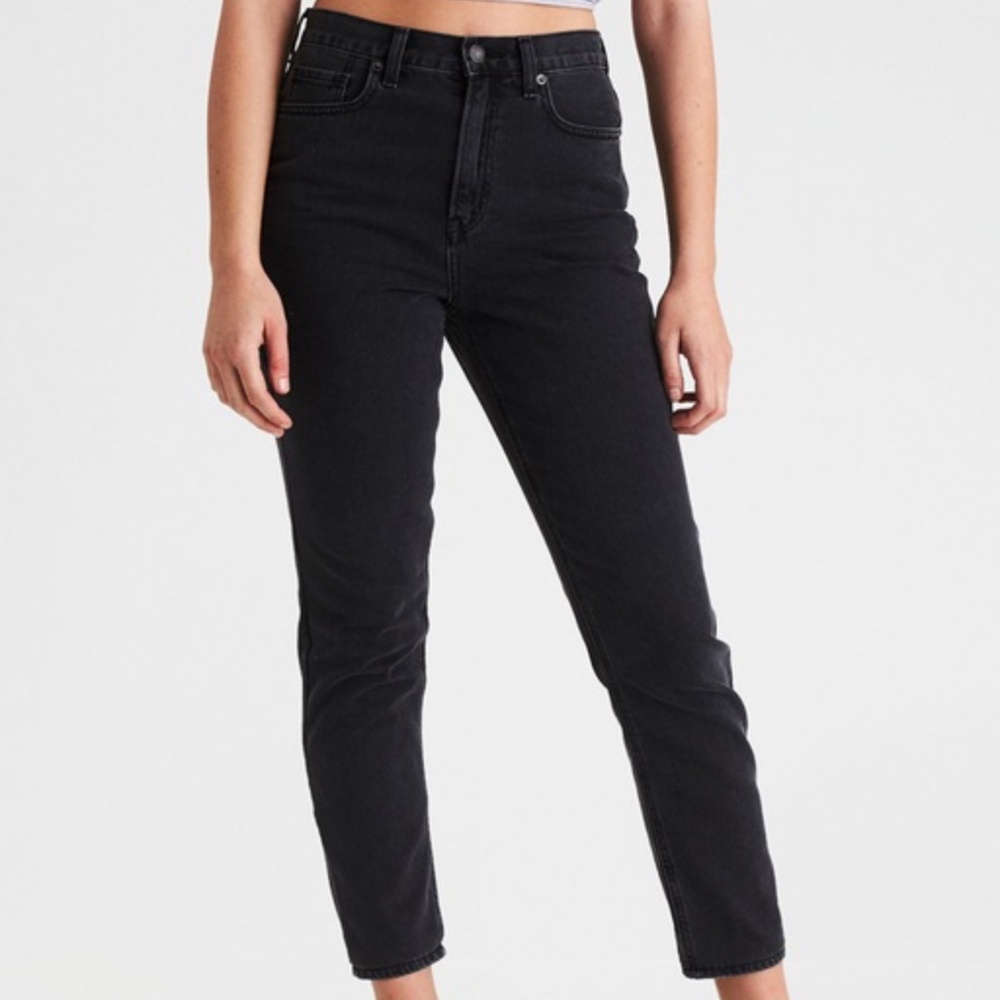 EUC American Eagle Mom Jeans 00 Short